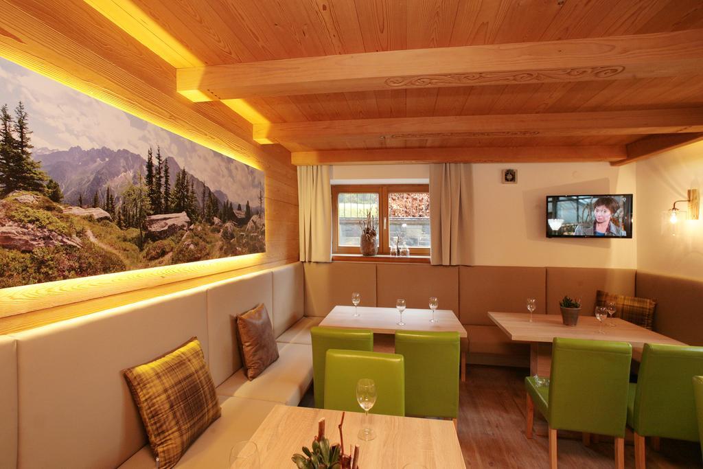 Premium Chalet Andrea Leogang Room photo
